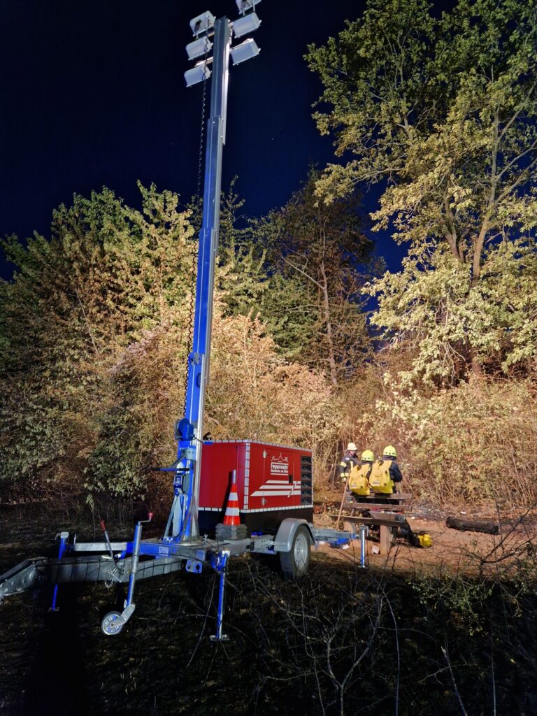 2026-143 – F WALD 2 – Feuer im Wald / Wiese